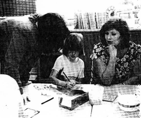 Dr. Paul Shoecraft explains MOVE IT Math to principal from Guadalajara.